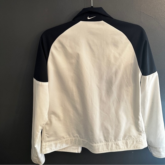 Nike Blue & White Lightweight Running Jacket | Size Medium (8-10) - Picture 4 of 6